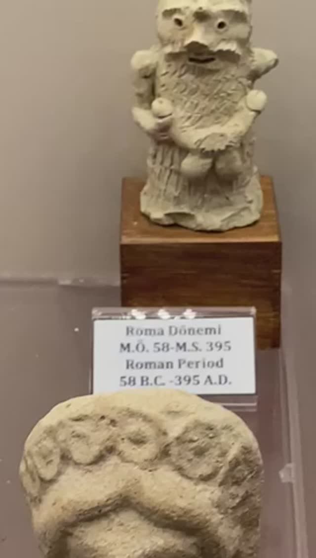 Археологический музей
в стенах современного монастыря Св. Варнавы