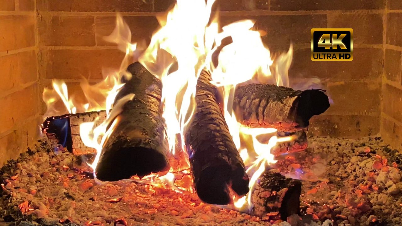 Сияние Огня: Расслабляющее видео с камином и музыкой для зимнего вечера
