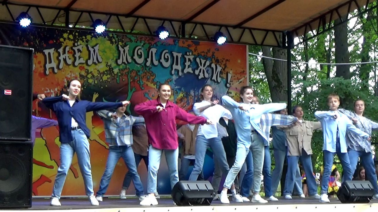 Концерт на День молодёжи в посёлке Никологоры. 1-я часть