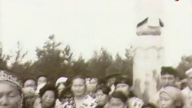 Документальный фильм _Уруй Айхал_ 1975 г. Дни русской литературы и искусства в Якутии..mp4