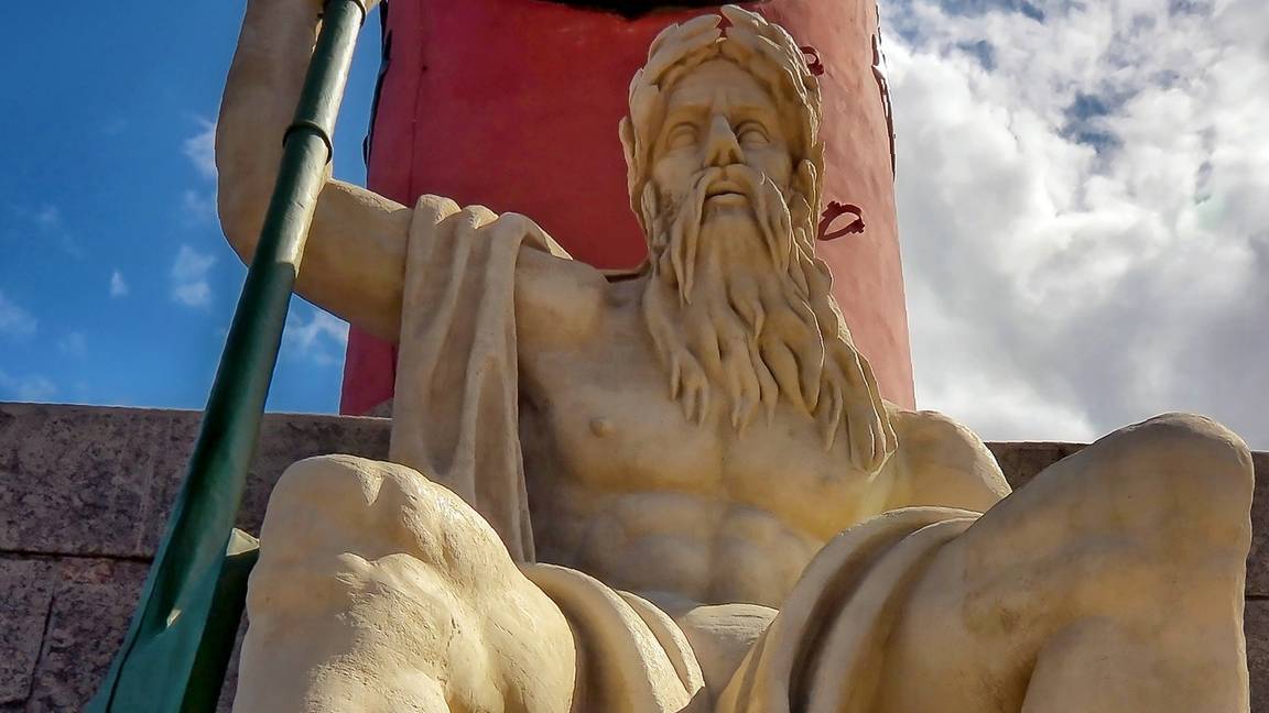 "ПУТЕШЕСТВИЕ ИЗ ПЕТЕРБУРГА ... В РИМ"... (Фото Владимира ИВАНОВА (СПб), музыка Сергея ЧЕКАЛИНА)