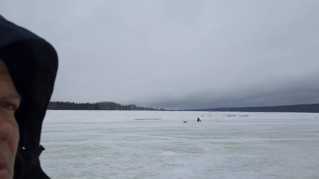 Весенняя рыбалка по последнему льду Черемшанка!31.03.24г.