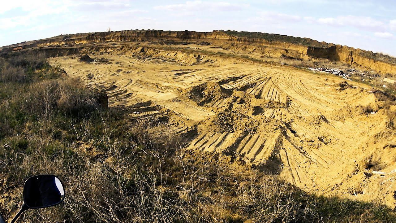 Степные копатели.Карьерные работы