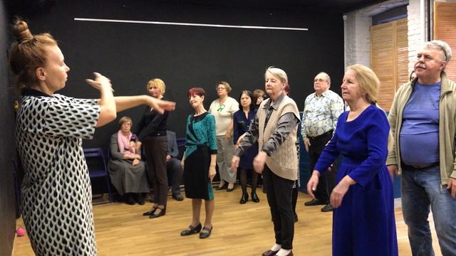 Занятия в Школе танцев для пациентов с Паркинсоном (фр.3)