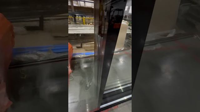 Окно-слайдер из карбона | MosBuild #окнавместобатарей #окнадлядома #теплыеокна