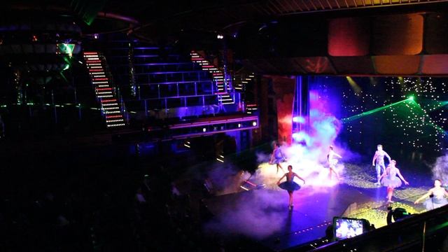 По Атлантике. Вечернее шоу на лайнере Costa Pacifica. Круиз вокруг Европы.