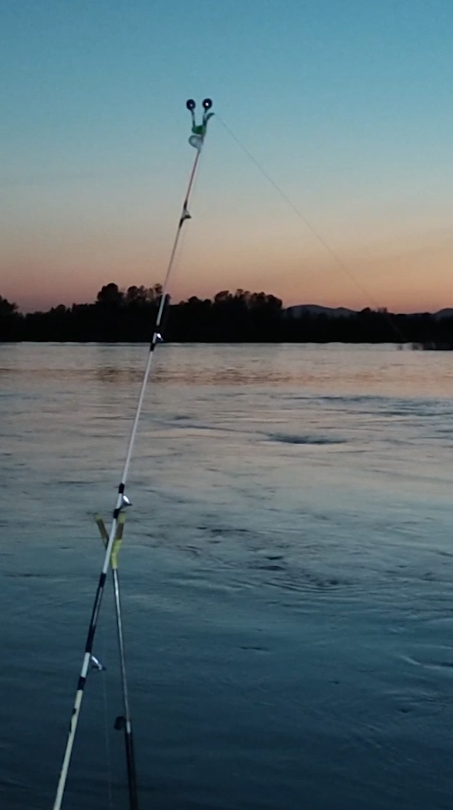 Вечер на реке