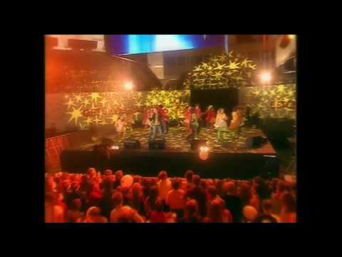 Группа "Волшебники двора" - Таинственный Остров (детская песня, Лужники, 2010)