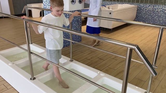 Ванна гидротерапевтическая для контрастных процедур (Дорожка Кнейпа)