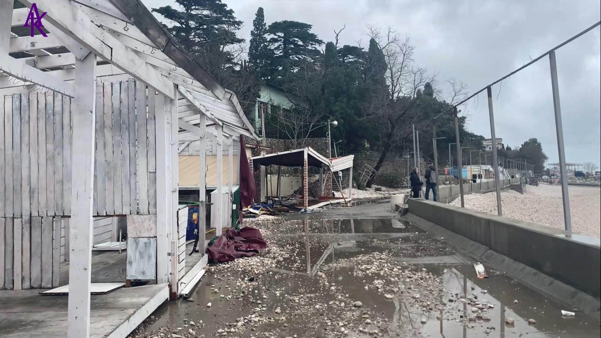 Крым. ЮБК. Симеиз. [2.7K] Последствия Шторма Века на набережной! Запись от 29.11.23