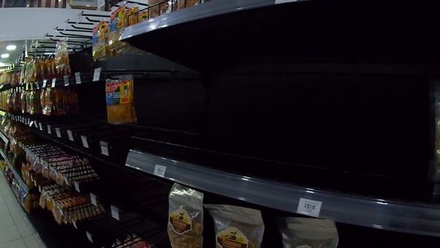 Магазины в Хиккадуве. Байки и авто в аренду. Цены на алкоголь и сим карты. Шри-Ланка 2022.