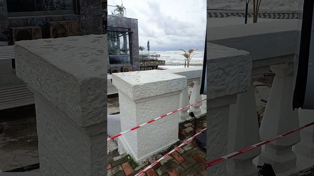 Послушать шторм на море