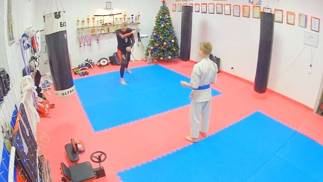 Подготовка к экзамену на пояс претенденты на 7, 6 кю - Максим, Александр, Егор. ЦСП «Тэнгу Про»