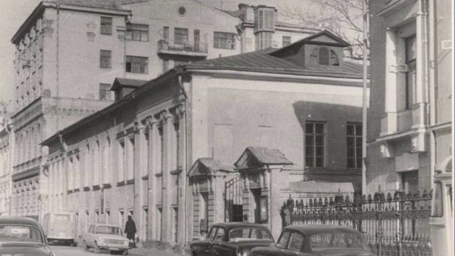 "ИЗ ИСТОРИИ МОСКВЫ" (ч. 2) - (Фото гр. "История Москвы в фотографиях") - Оркестр пу Б. Карамышева)