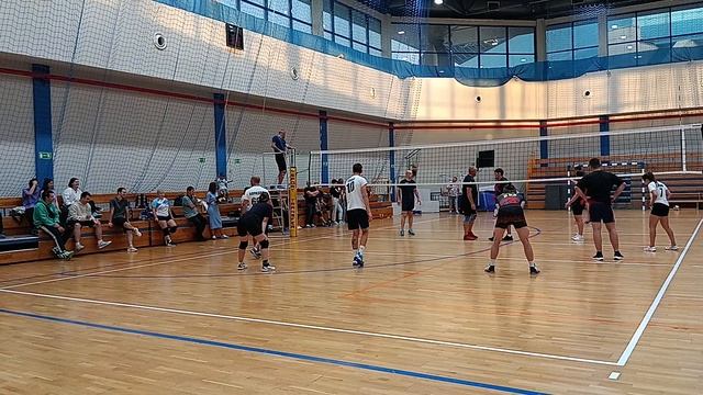 ВК Сгоревшие Квиддичи - ВК Полторашки & More.3-й сет.