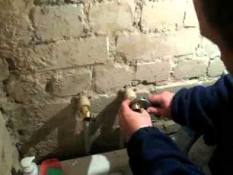 Как заменить, установить смеситель в ванной