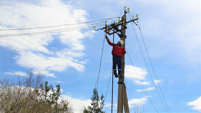 В Югре выбрали лучшего электромонтёра