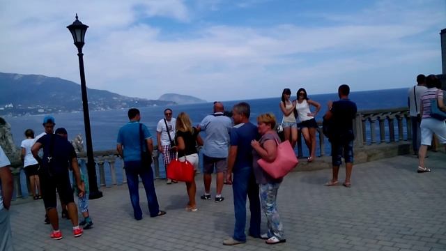 ласточкино гнездо.На смотровой площадке.