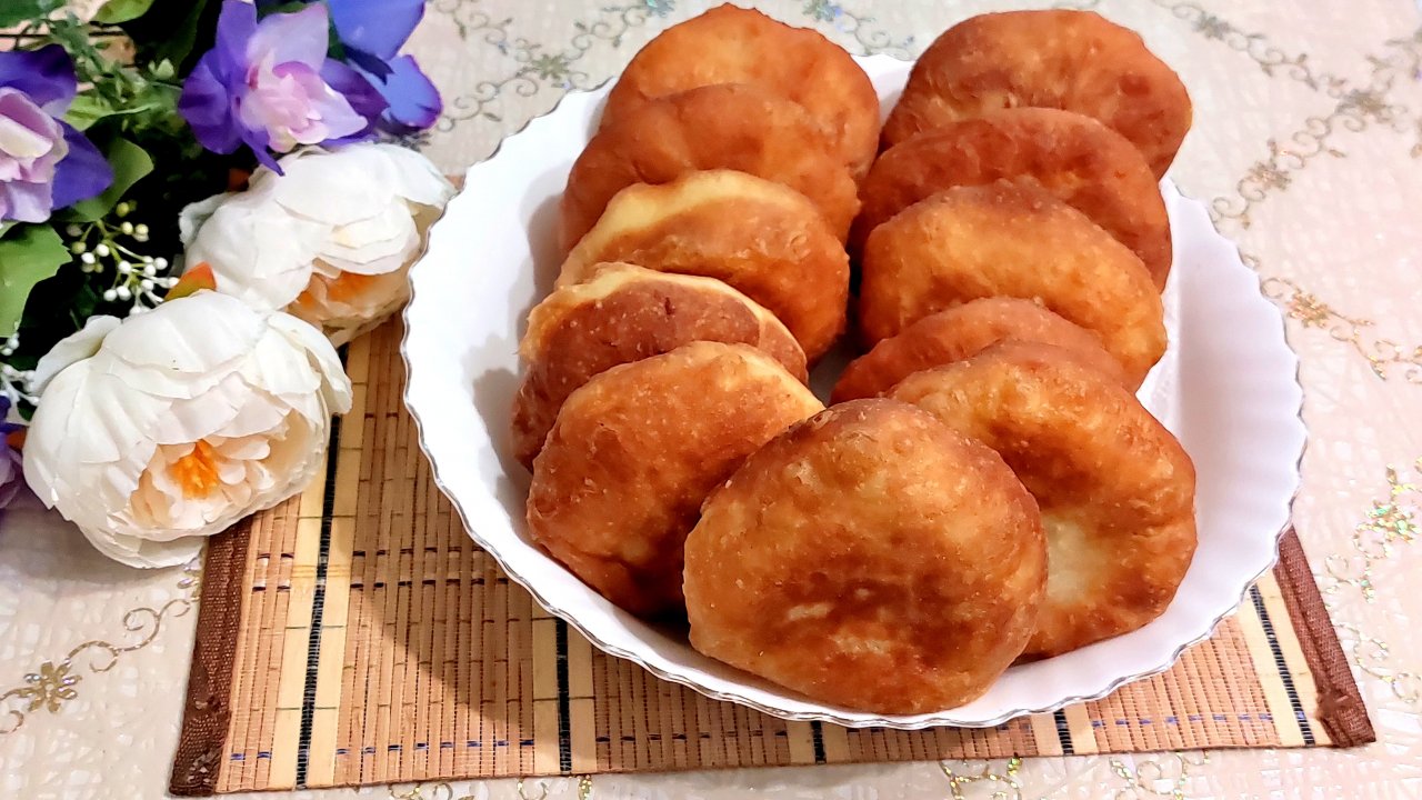 ПЫШНЫЕ БЕЛЯШИ НА КЕФИРЕ С ИНТЕРЕСНЫМ РЕЦЕПТОМ.