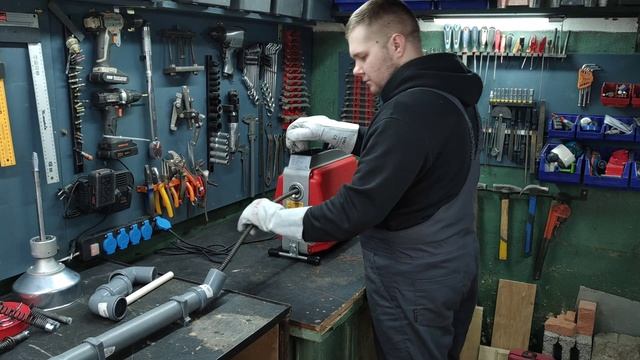 Обзор электромеханической машины для прочистки труб VOLL V-Clean 150