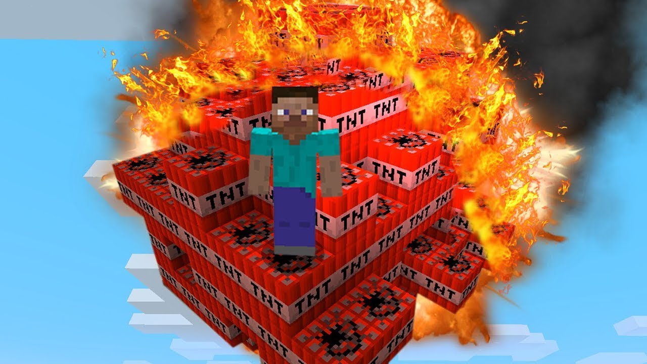 нашол пирамиду из динамита  и взорвал её в маинкрафт.