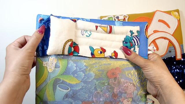 Добавляем в книгу Кристины море, пляж, ателье и Новогоднюю ёлку