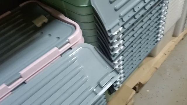 Магазин "Светофор": груши, перец красный, коробы для хранения, удобрения, скатерти, семена и куча но