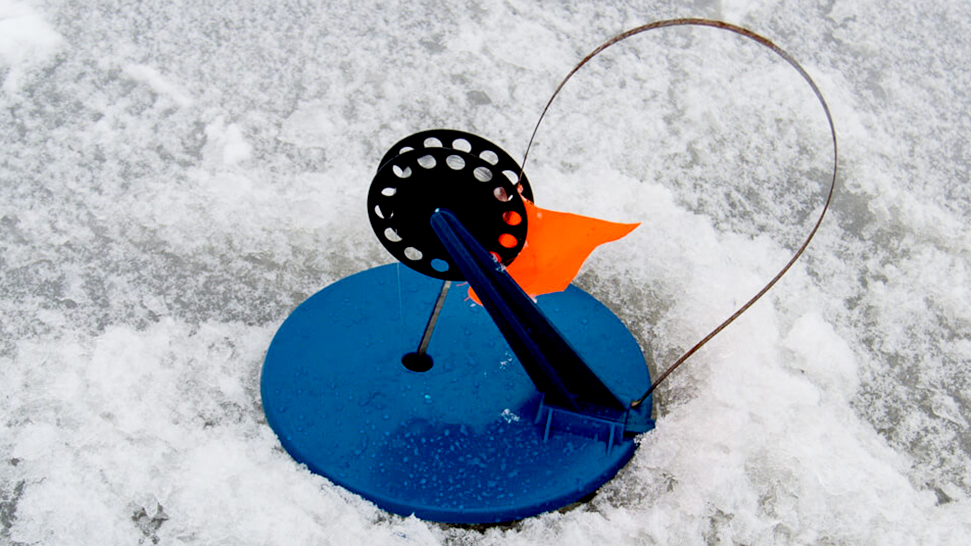 Два способа оснастить жерлицу.