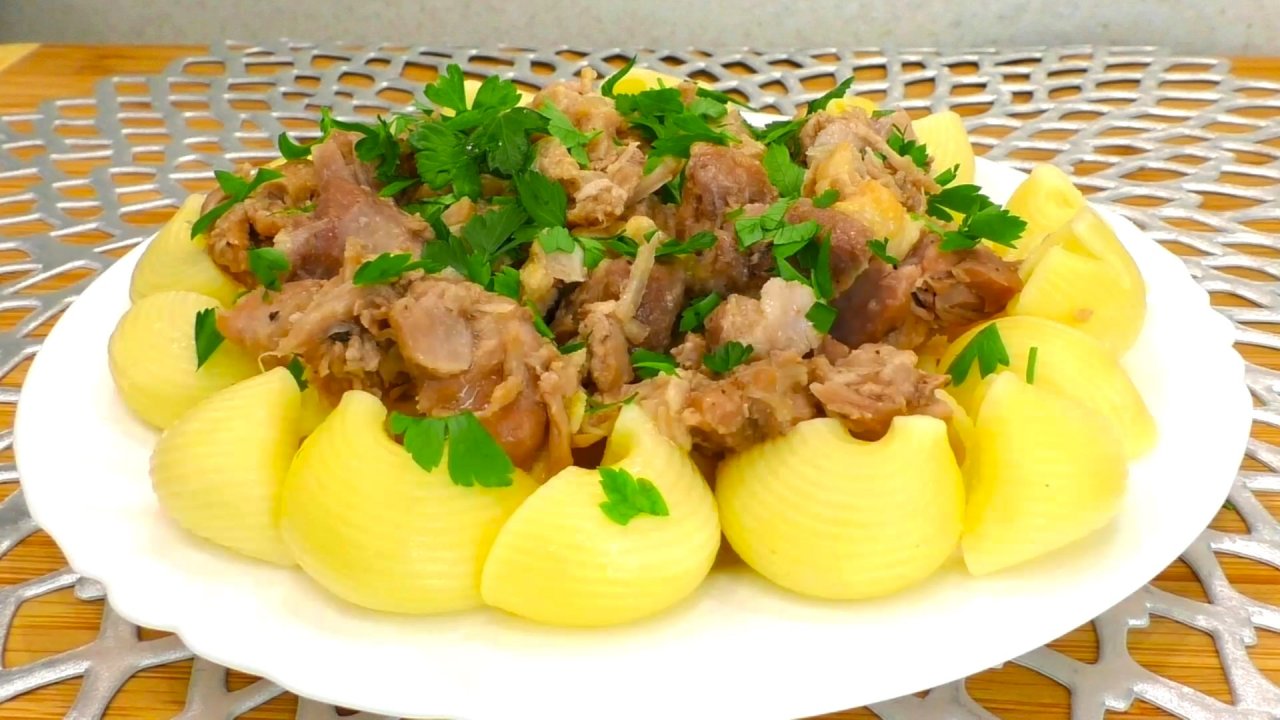 ГОТОВЛЮ МЯСО НА ВСЮ НЕДЕЛЮ И КАЖДЫЙ ДЕНЬ ПОДАЮ С РАЗНЫМИ ГАРНИРАМИ. Мясо в собственном соку.