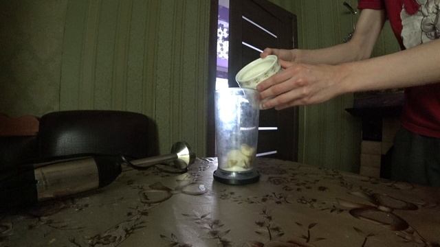 How to make the most banana  Как сделай коктейль с бананом