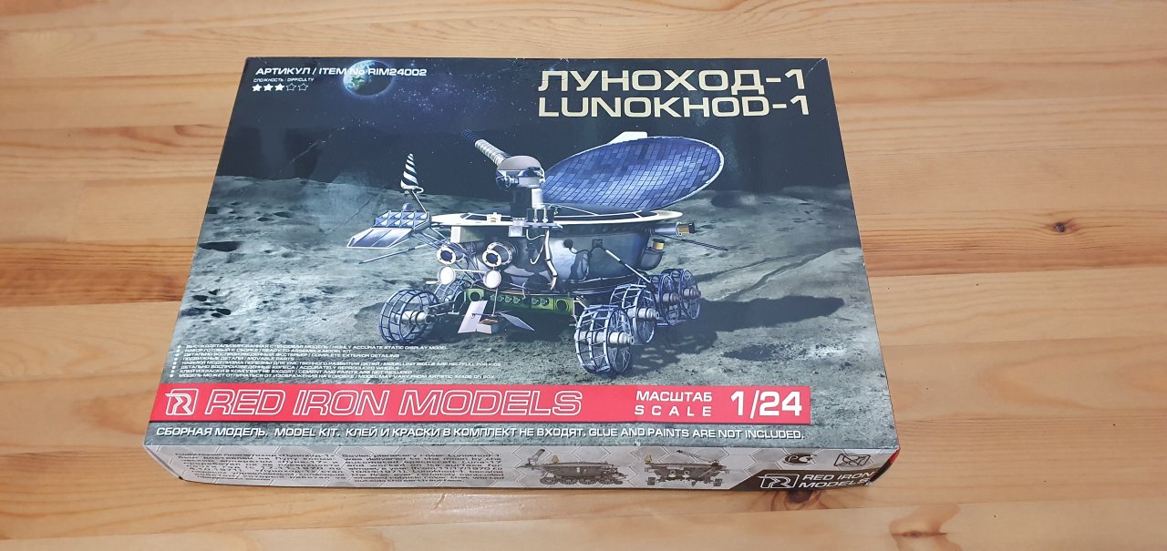 Сборная модель советского космического аппарата "ЛУНОХОД-1". RED IRON MODELS. 1/24. Обзор набора.