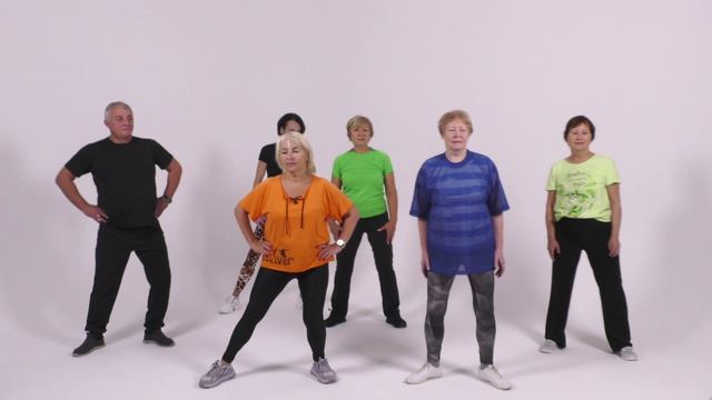 Зарядка на каждый день с Олесей Браславец: упражнение на ноги