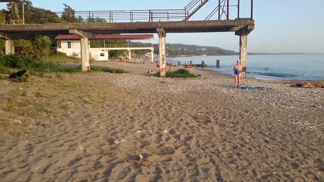 Пляж Сухума  (Абхазия)