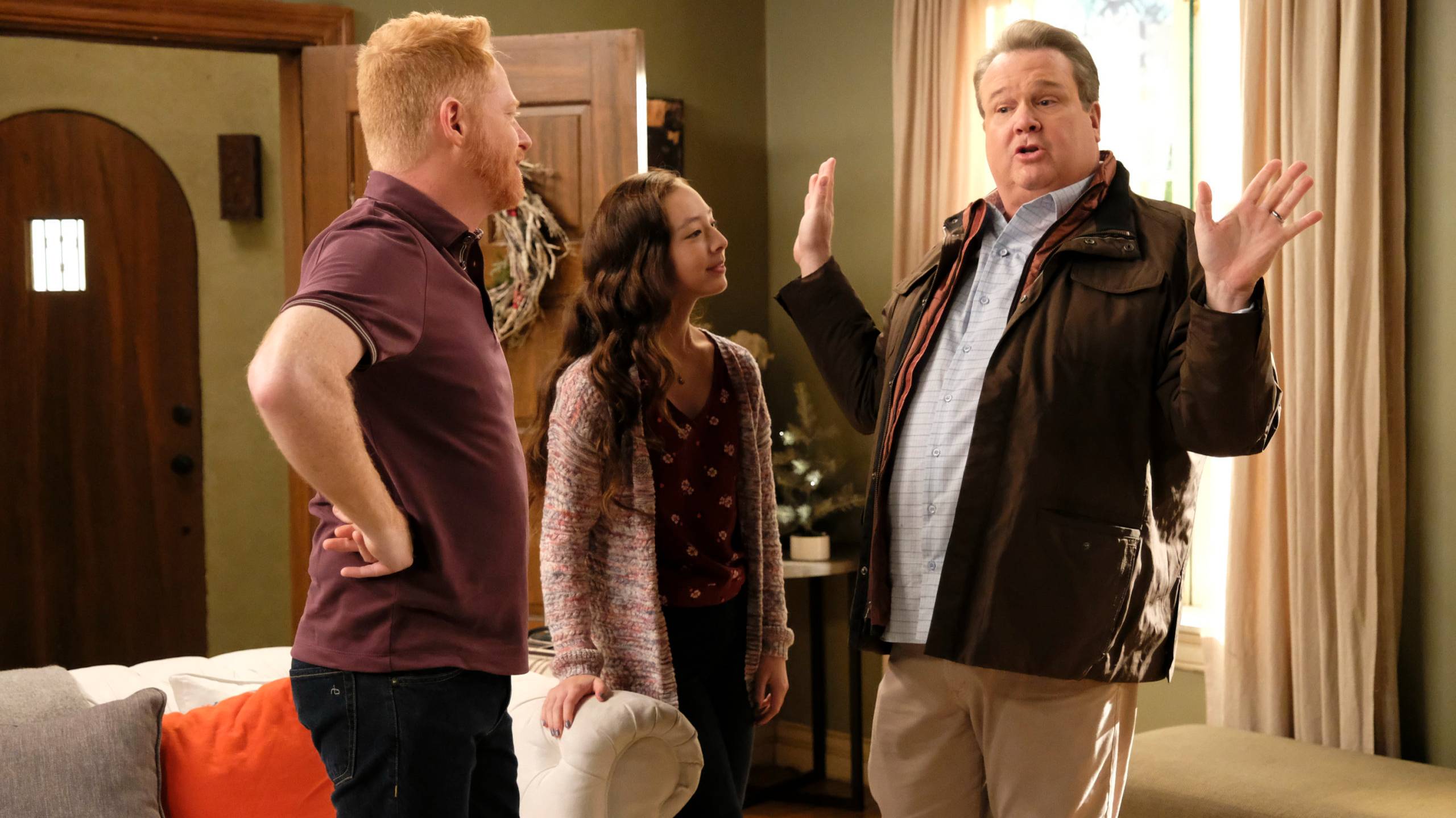 Сериал Американская семейка - 9 сезон 4 серия / Modern Family