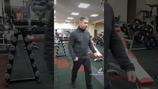 самый большой вес на тренажере