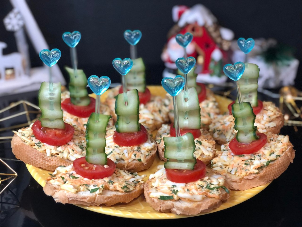 Бюджетные бутерброды на Новый Год 2023 | бутерброды | рецепты просто.mp4