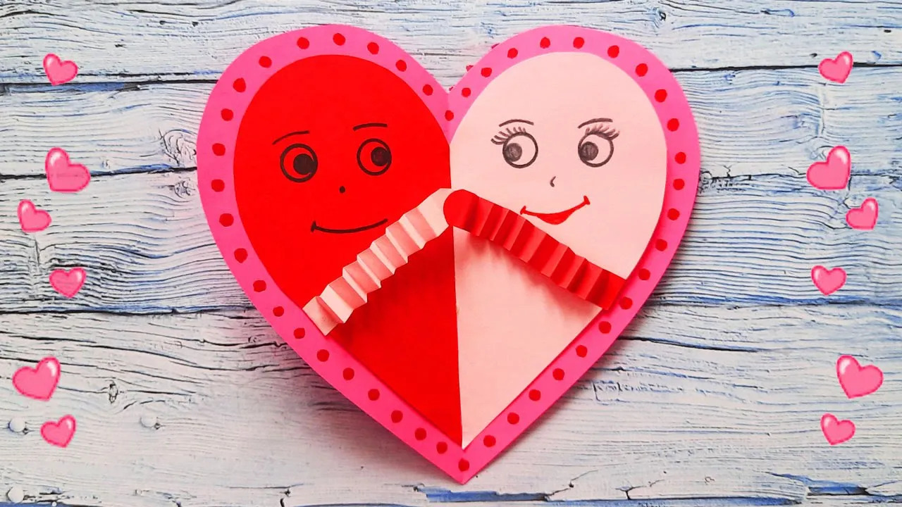 Валентинка "Две половинки" ко Дню Всех влюбленных своими руками в подарок подруге, девушке, парню