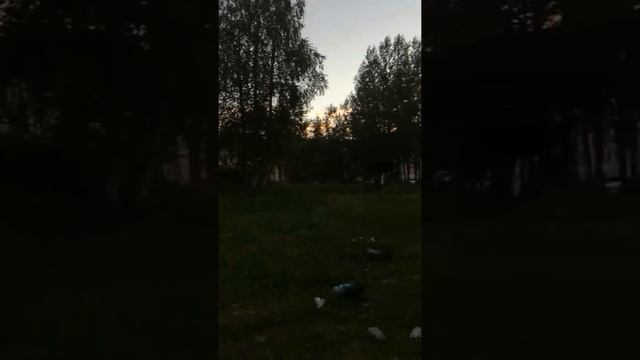 заброшенное  здание гуляем по нему