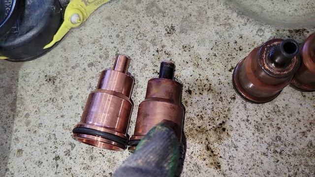 Замена стаканчиков форсунок VOLVO FH