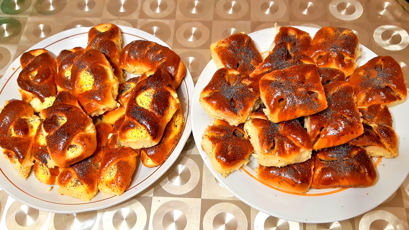 СЛАДКИЕ БУЛОЧКИ С ТВОРОГОМ И ВАРЕНЬЕМ.  Кулинарный рецепт