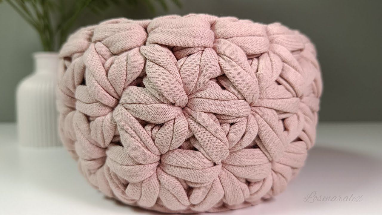 Корзина вязаная крючком узором "Цветочки" или "Звёздочки"