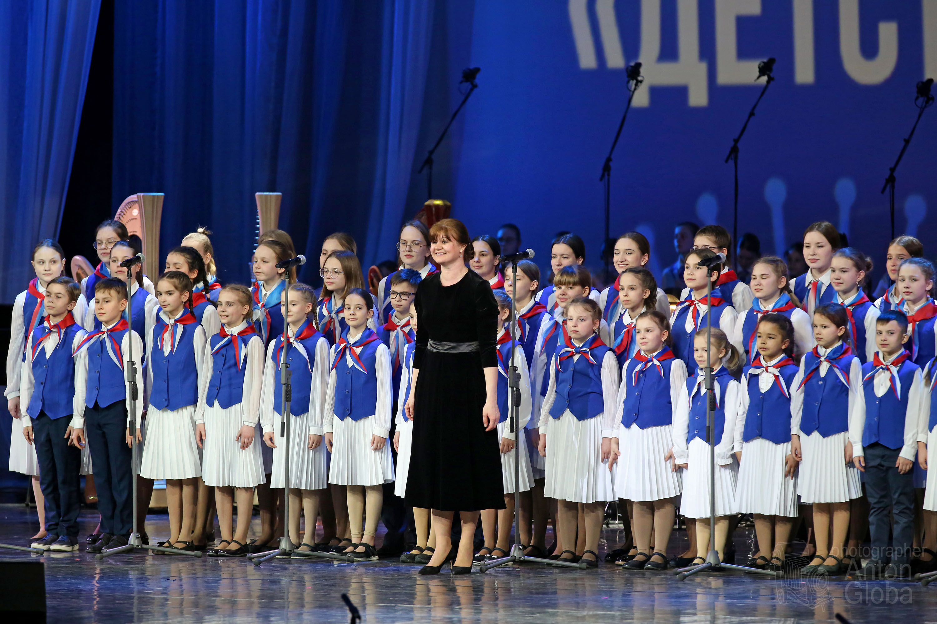 "Сюита из произведений Локтева", Ансамбль Локтева."Suite from the works of Loktev", Loktev Ensemble.