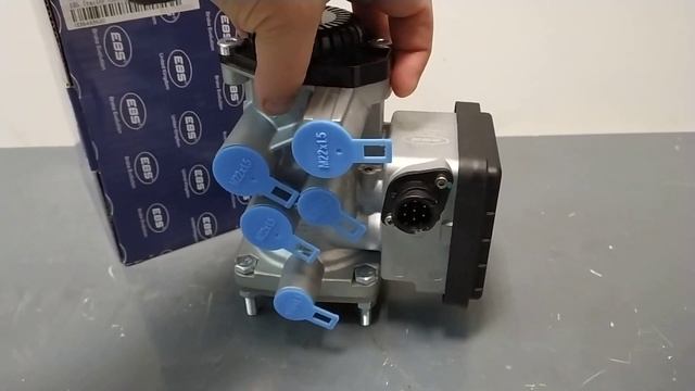 Кран управления тормозами прицепа грузовиков Man Scania Volvo Renault  17020623 EBS