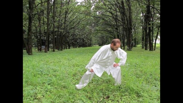 Бадуаньцзин. Упражнение 5/8.