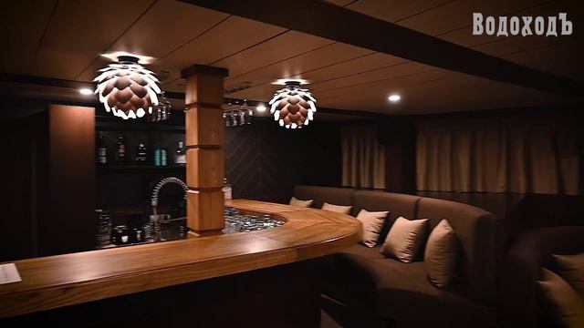 "Максим Горький": Знакомство с теплоходом