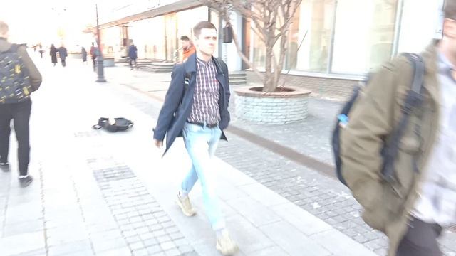 Саксафон на улице .Тейк файф.