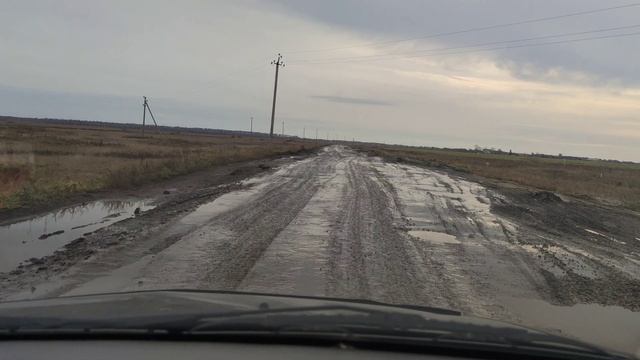 Грузовики-тяжеловозы разрушили дорогу от Каясана до Белоярки это неоспоримый факт!!!