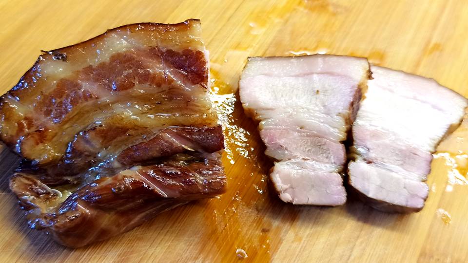 То самое Сало которое нравится всем! Свиное сало вкусно солю в рассоле и копчу дома. Рецепт сала