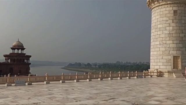 Тадж Махал-одно из семи чудес света!Сокровище Индии в неприглядной Агре.