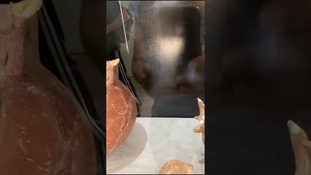 Археологический музей в стенах современного монастыря Св. Варнавы